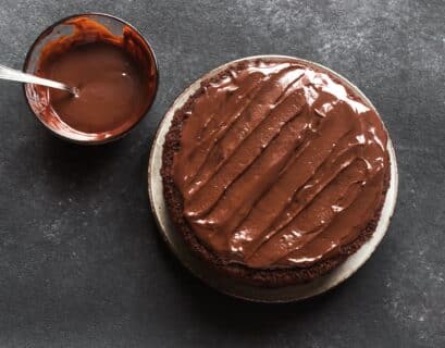 Gateau au chocolat avec du chocolat artisanal