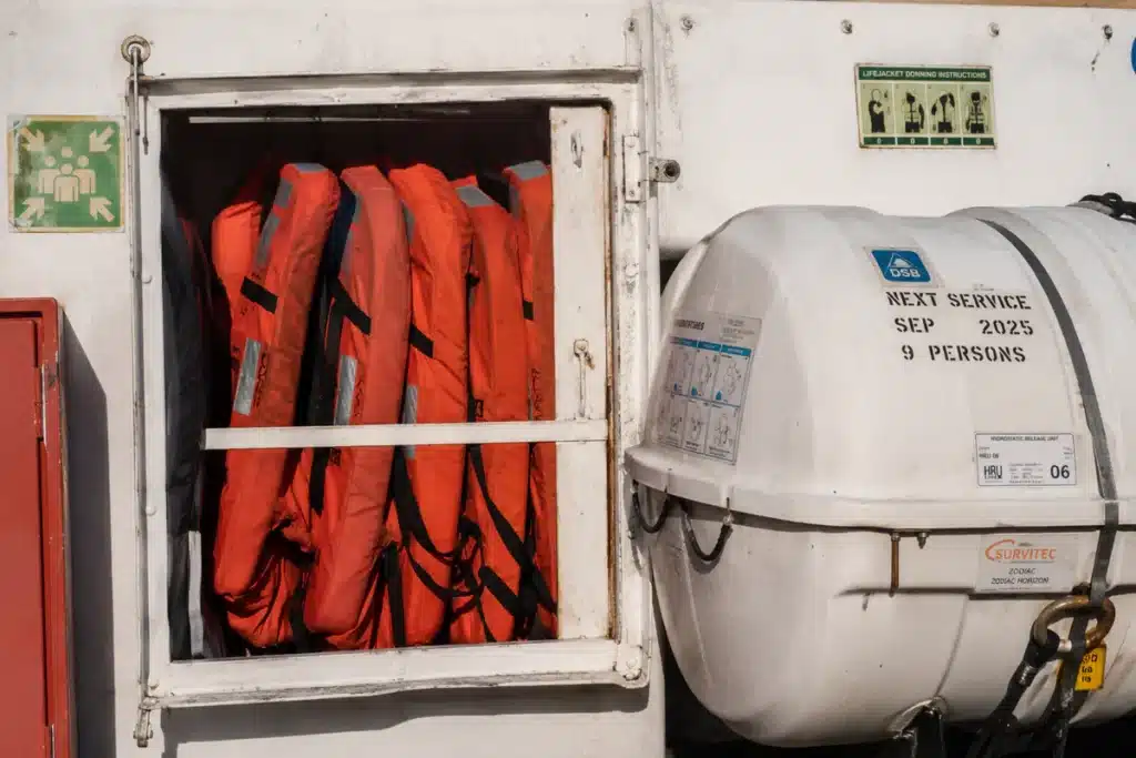 Gilets de sauvetages dans un ferry